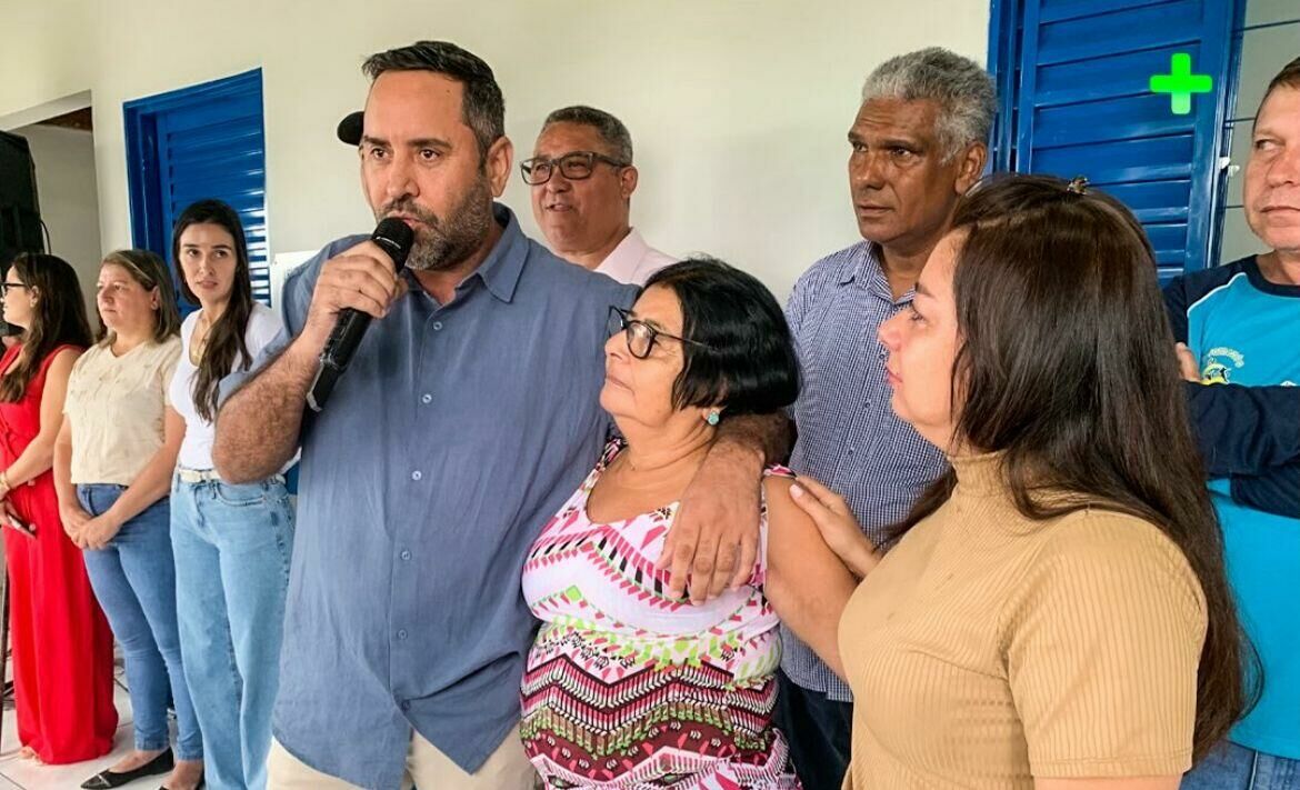 Imagem de compartilhamento para o artigo Ampliando Sonhos: Prefeito Weliton Guimarães entrega a 15ª residência reformada à moradora Dona Marina em Alcinópolis  da MS Todo dia